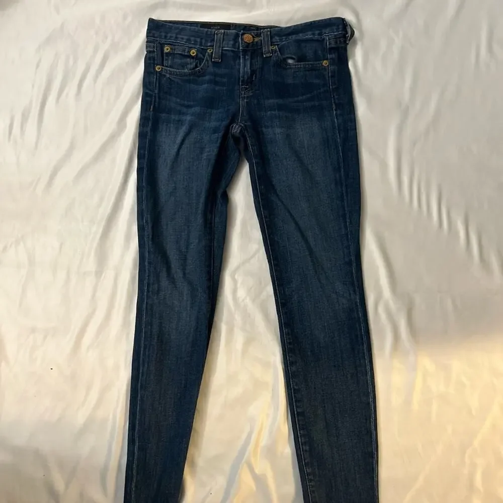 J. Crew Toothpick Raw Hem Ankle Jean 24 Denim Casual Classic Normcore Bohemian